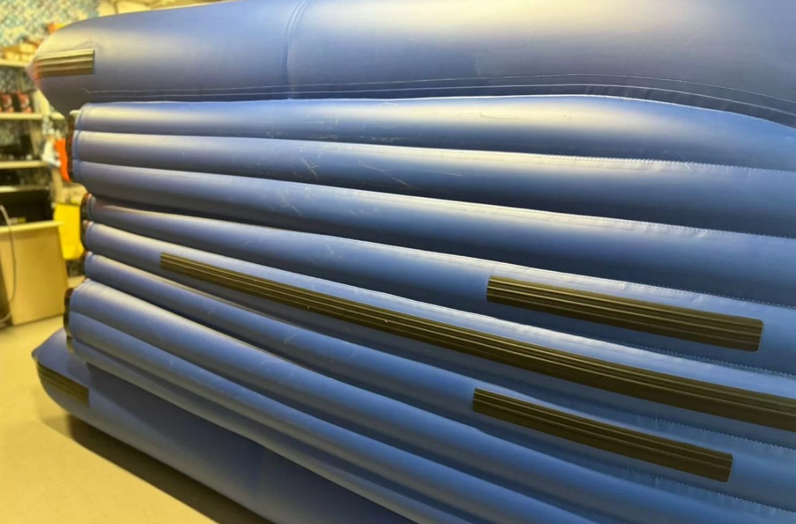 Лодка Reef 390Fi Jet